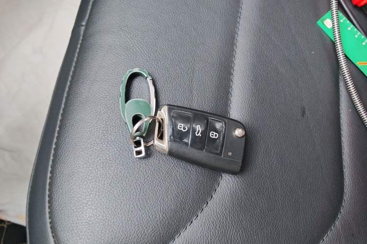 Used Volkswagen Tiguan L 2017 380TSI Automatic All-Wheel-Drive Luxury Edition Vehicle Key