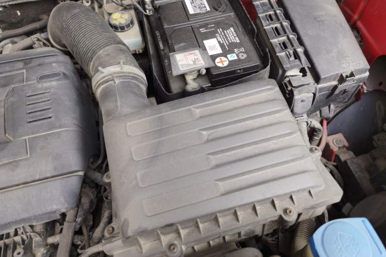 Used Volkswagen Tiguan L 2017 330TSI Automatic Two-Wheel Drive Luxury Edition Engine Bay Left