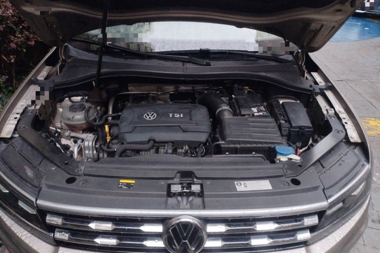 Used Volkswagen Tiguan L 2017 330TSI Automatic Two-Wheel Drive Flagship Edition Engine Bay