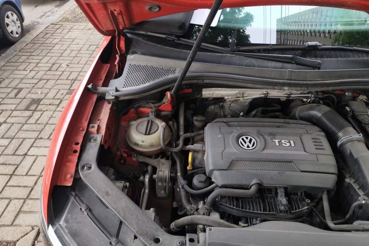 Used Volkswagen Tiguan L 2017 330TSI Automatic Two-Wheel Drive Flagship Edition Engine Bay Right