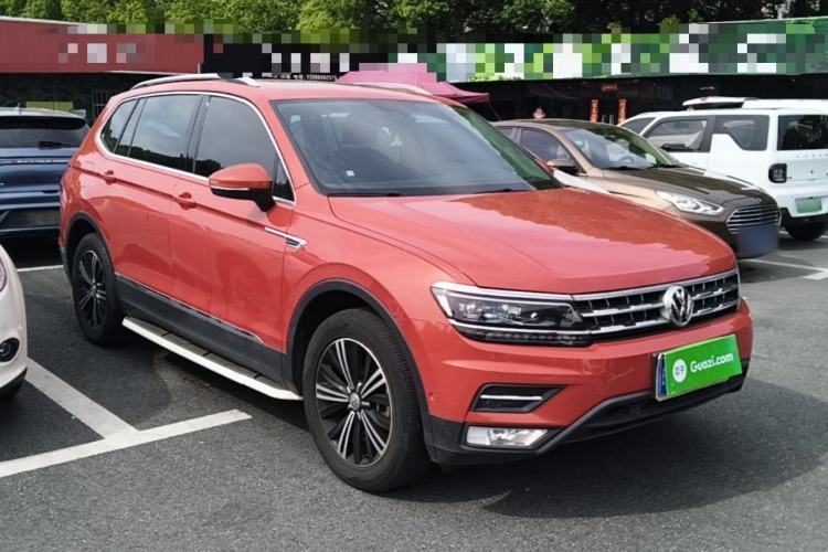 Used Volkswagen Tiguan L 2017 330TSI Automatic Two-Wheel Drive Flagship Edition Front Right 45 Deg
