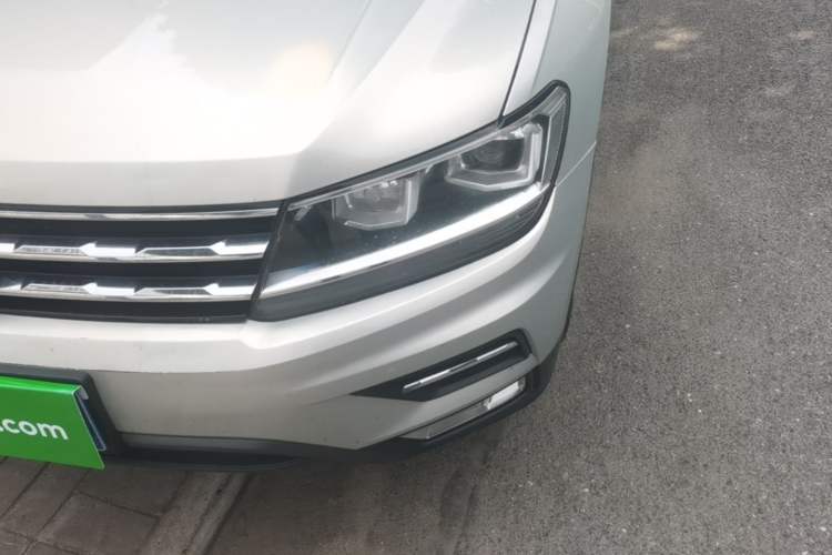 Used Volkswagen Tiguan L 2017 330TSI Automatic Two-Wheel Drive Luxury Edition Left Front Headlight