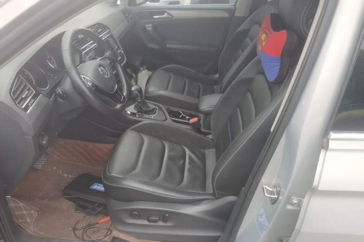 Used Volkswagen Tiguan L 2017 330TSI Automatic Two-Wheel Drive Luxury Edition Left Front Seat