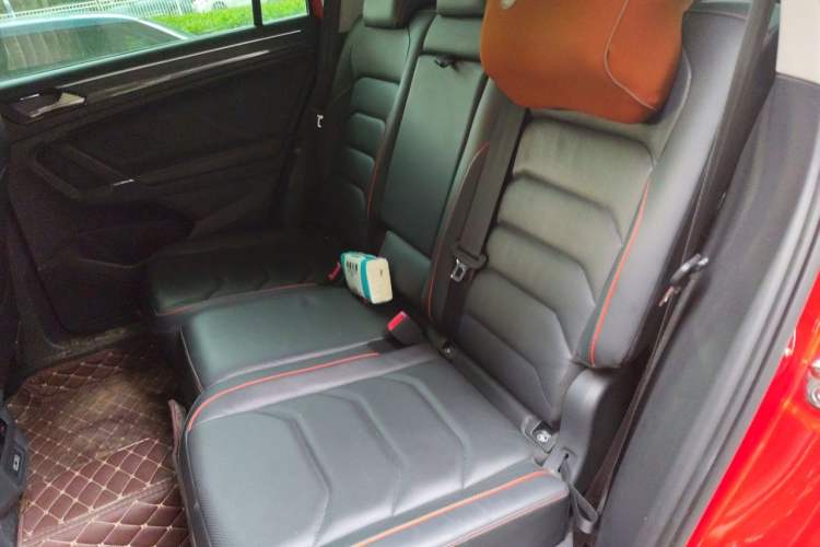 Used Volkswagen Tiguan L 2017 330TSI Automatic Two-Wheel Drive Flagship Edition Left Rear Seat
