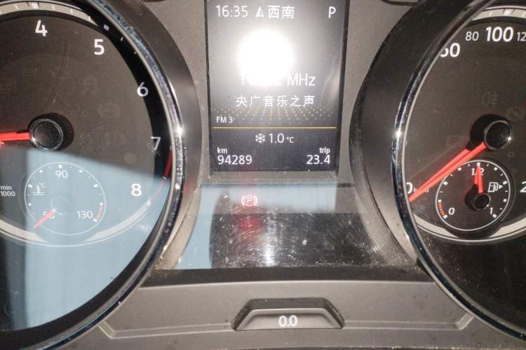 Used Volkswagen Tiguan L 2017 330TSI Automatic Two-Wheel Drive Flagship Edition Odometer Close Up