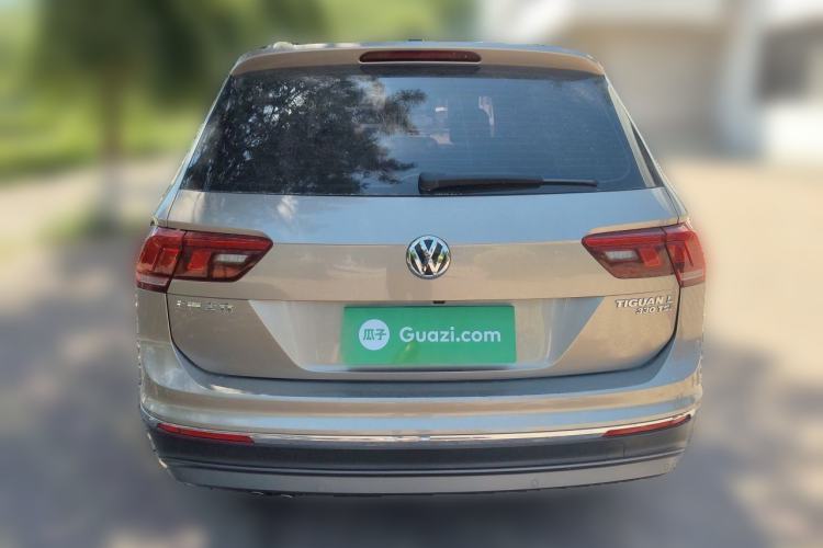 Used Volkswagen Tiguan L 2017 330TSI Automatic Two-Wheel Drive Luxury Edition Rear