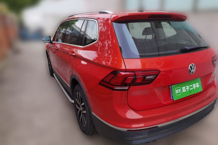 Used Volkswagen Tiguan L 2017 330TSI Automatic Two-Wheel Drive Luxury Edition Rear Left 45 Deg