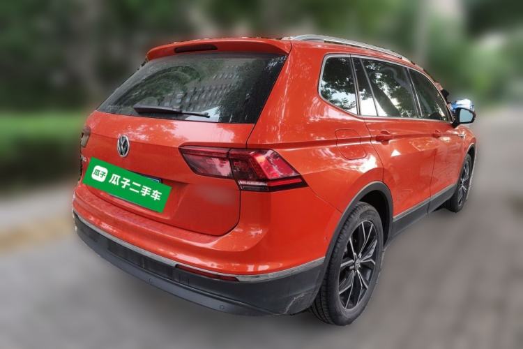 Used Volkswagen Tiguan L 2017 330TSI Automatic Two-Wheel Drive Flagship Edition Rear Right 45 Deg