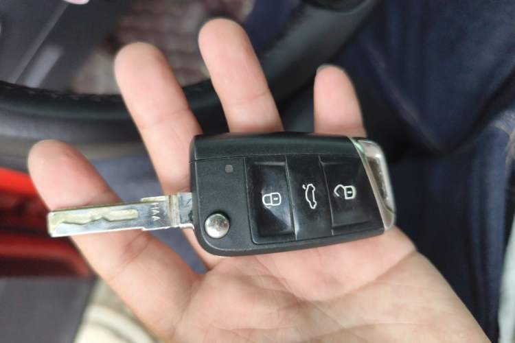 Used Volkswagen Tiguan L 2017 330TSI Automatic Two-Wheel Drive Flagship Edition Vehicle Key