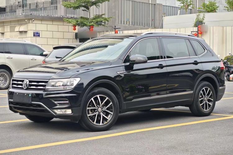Gebrauchter Volkswagen Tiguan L 2018 Facelift 330TSI Automatic Two-Wheel Drive Luxury Edition Guazi used car, China used car export, Used car for sale, Used  cars, Cheapest cars for sale