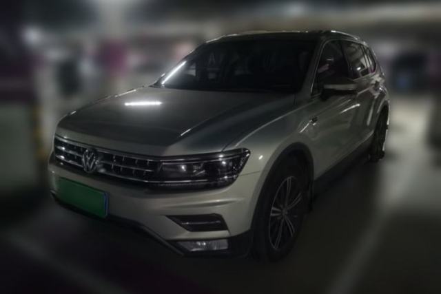 Used Volkswagen Tiguan L 2018 380TSI Automatic All-Wheel Drive Luxury Edition
