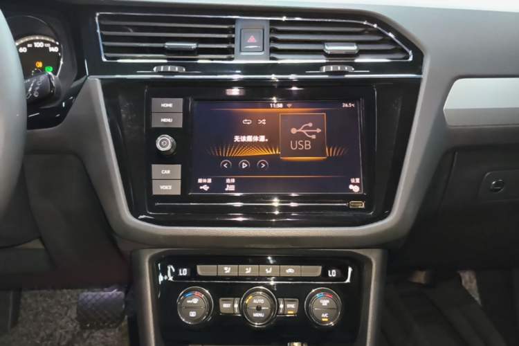 Used Volkswagen Tiguan L 2018 280TSI Automatic Two-Wheel Drive Comfort Edition Audio And AC Panel