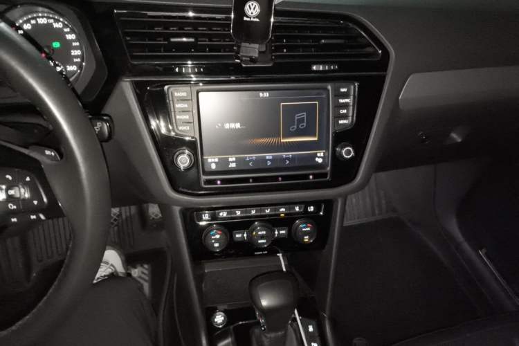Used Volkswagen Tiguan L 2018 380TSI Automatic All-Wheel Drive Flagship Edition Audio And AC Panel