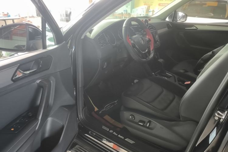 Used Volkswagen Tiguan L 2018 330TSI Automatic Two-Wheel Drive Comfort Edition Driver Seat