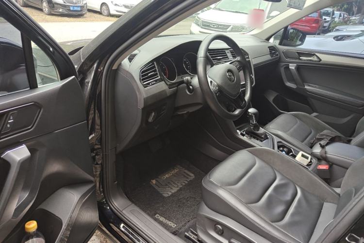 Used Volkswagen Tiguan L 2018 330TSI Automatic Two-Wheel Drive Luxury Edition Driver Seat