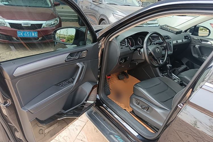 Used Volkswagen Tiguan L 2018 Facelift 330TSI Automatic Two-Wheel Drive Luxury Edition Driver Seat