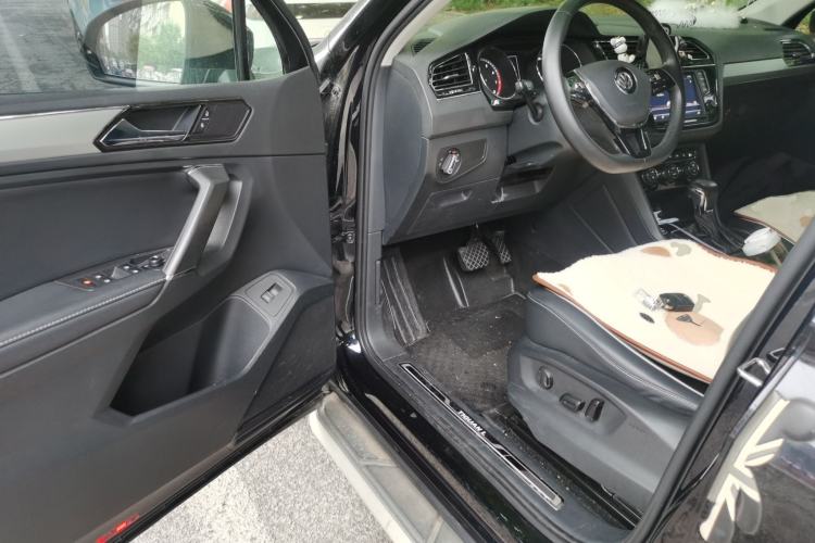Used Volkswagen Tiguan L 2018 Revised 330TSI Automatic Two-Wheel Drive Flagship Edition Driver Seat
