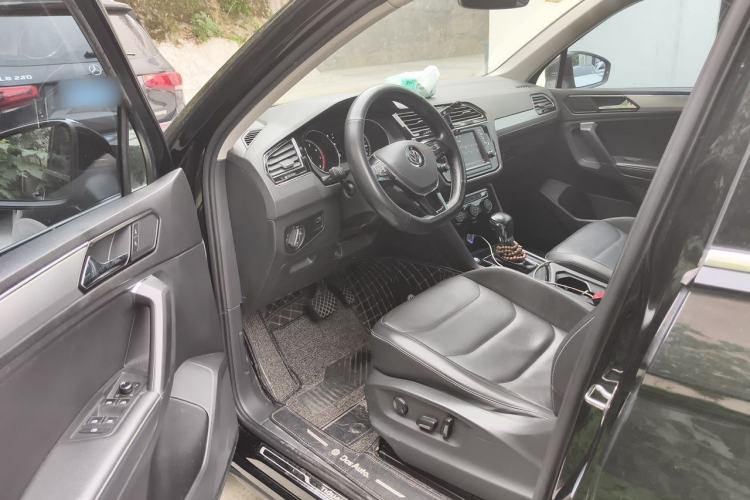 Used Volkswagen Tiguan L 2018 330TSI Automatic Two-Wheel Drive Luxury Edition Driver Seat