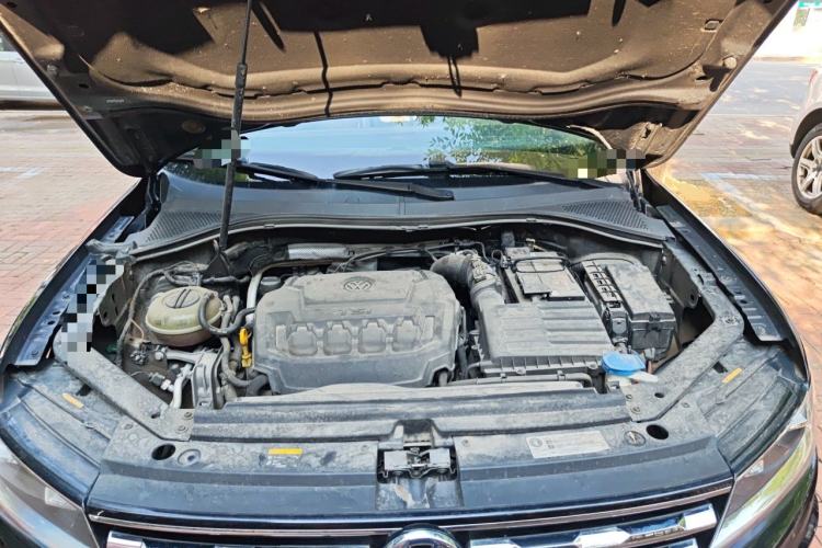 Used Volkswagen Tiguan L 2018 Facelift 330TSI Automatic Two-Wheel Drive Luxury Edition Engine Bay