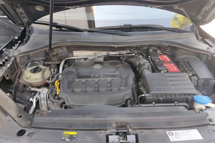 Used Volkswagen Tiguan L 2018 Facelift 330TSI Automatic Two-Wheel Drive Luxury Edition Engine Bay