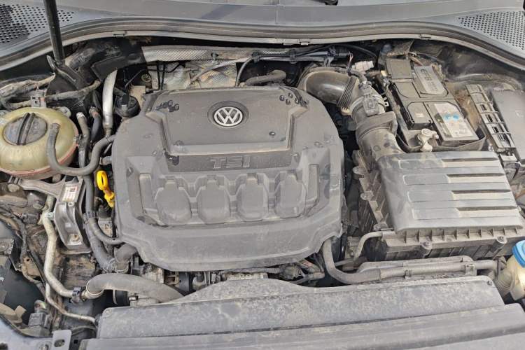 Used Volkswagen Tiguan L 2018 Facelift 330TSI Automatic Two-Wheel Drive Luxury Edition Engine Bay