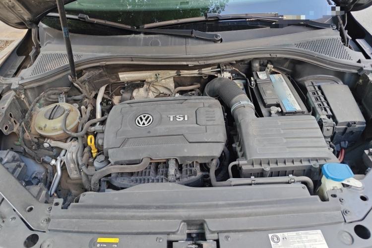 Used Volkswagen Tiguan L 2018 380TSI Automatic All-Wheel Drive Luxury Edition Engine Bay