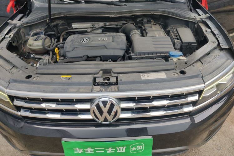 Used Volkswagen Tiguan L 2018 380TSI Automatic All-Wheel Drive Luxury Edition Engine Bay