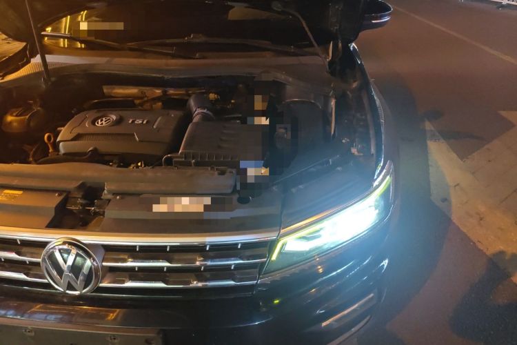 Used Volkswagen Tiguan L 2018 380TSI Automatic All-Wheel Drive Luxury Edition Engine Bay Left