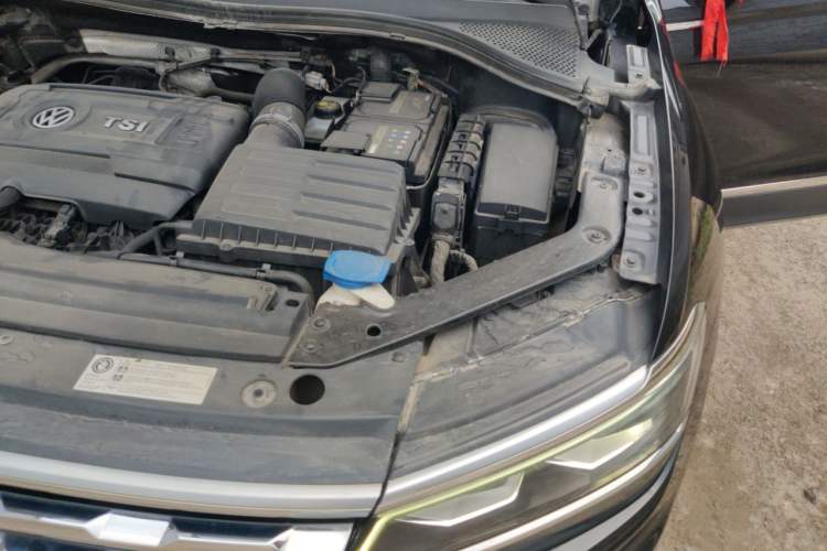 Used Volkswagen Tiguan L 2018 380TSI Automatic All-Wheel Drive Luxury Edition Engine Bay Left