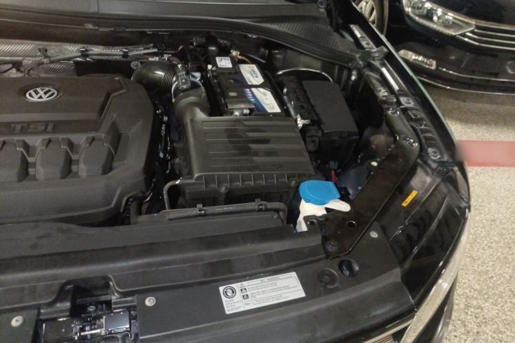 Used Volkswagen Tiguan L 2018 Facelift 330TSI Automatic Two-Wheel Drive Luxury Edition Engine Bay Left