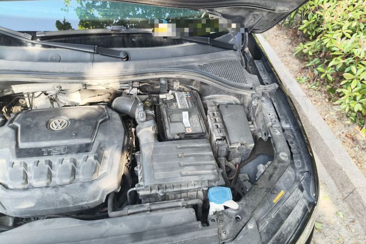 Used Volkswagen Tiguan L 2018 Facelift 330TSI Automatic Two-Wheel Drive Luxury Edition Engine Bay Left