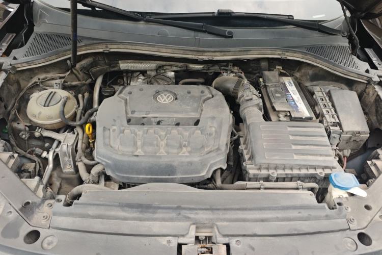 Used Volkswagen Tiguan L 2018 330TSI Automatic Two-Wheel Drive Luxury Edition Engine Bay