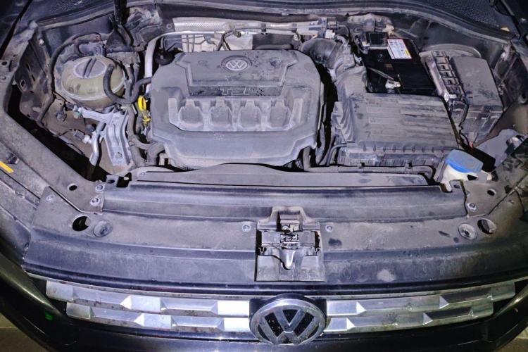 Used Volkswagen Tiguan L 2018 Facelift 330TSI Automatic Two-Wheel Drive Luxury Edition Engine Bay