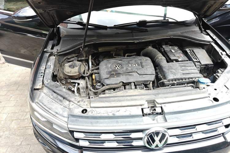 Used Volkswagen Tiguan L 2018 380TSI Automatic All-Wheel Drive Luxury Edition Engine Bay Right