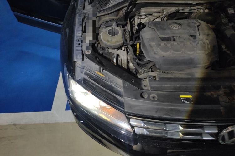 Used Volkswagen Tiguan L 2018 330TSI Automatic Two-Wheel Drive Luxury Edition Engine Bay Right
