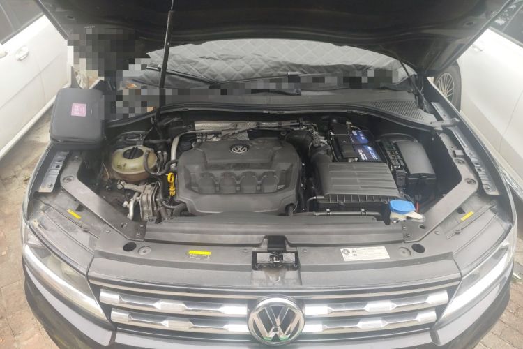 Used Volkswagen Tiguan L 2018 Facelift 330TSI Automatic Two-Wheel Drive Luxury Edition Engine Bay