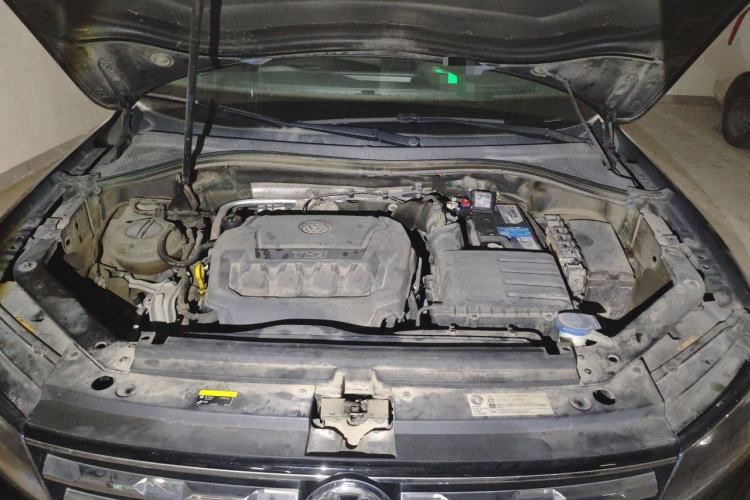 Used Volkswagen Tiguan L 2018 Facelift 330TSI Automatic Two-Wheel Drive Luxury Edition Engine Bay
