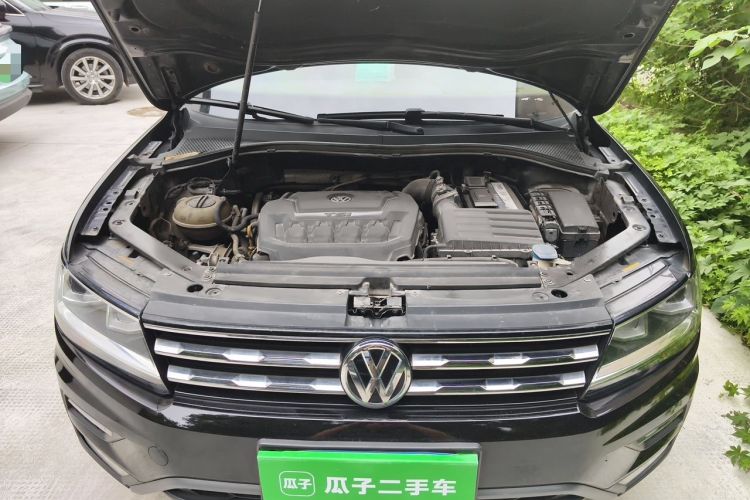 Used Volkswagen Tiguan L 2018 330TSI Automatic Two-Wheel Drive Luxury Edition Engine Bay