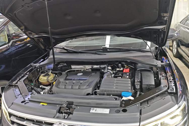 Used Volkswagen Tiguan L 2018 Revised 330TSI Automatic Two-Wheel Drive Flagship Edition Engine Bay