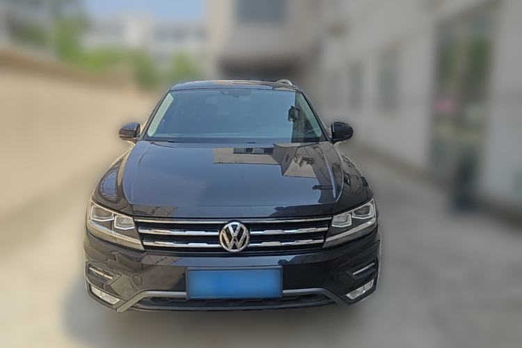 Used Volkswagen Tiguan L 2018 Facelift 330TSI Automatic Two-Wheel Drive Luxury Edition Exterior 1