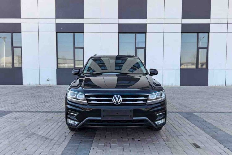 Used Volkswagen Tiguan L 2018 Facelift 330TSI Automatic Two-Wheel Drive Luxury Edition Exterior 1