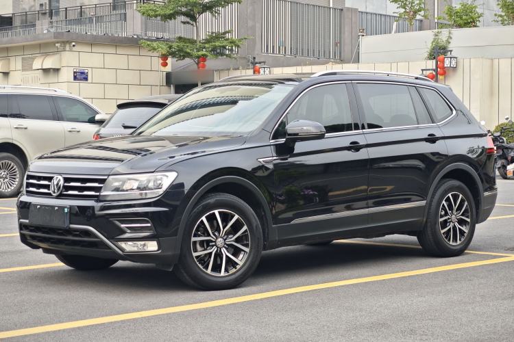 Used Volkswagen Tiguan L 2018 Facelift 330TSI Automatic Two-Wheel Drive Luxury Edition Exterior 1