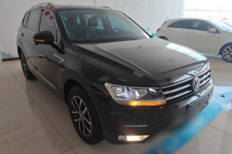 Used Volkswagen Tiguan L 2018 Facelift 330TSI Automatic Two-Wheel Drive Luxury Edition Exterior 1