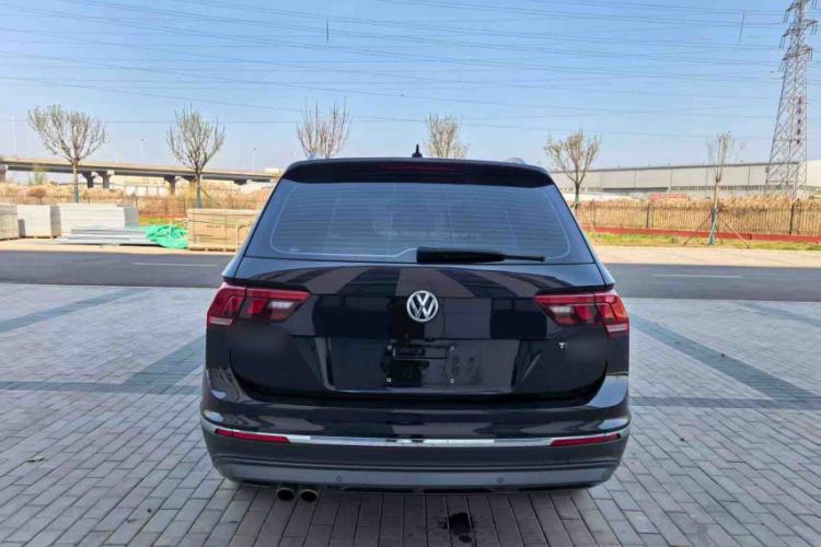 Used Volkswagen Tiguan L 2018 Facelift 330TSI Automatic Two-Wheel Drive Luxury Edition Exterior 4