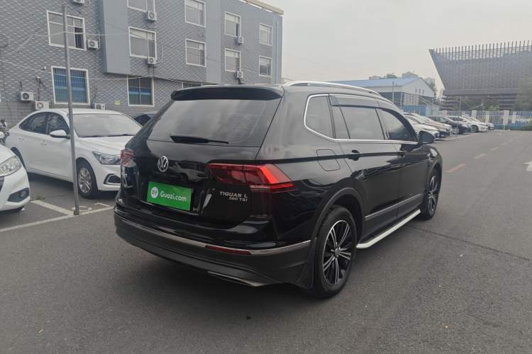 Used Volkswagen Tiguan L 2018 380TSI Automatic All-Wheel Drive Luxury Edition Exterior 4