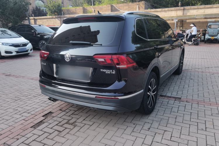 Used Volkswagen Tiguan L 2018 330TSI Automatic Two-Wheel Drive Luxury Edition Exterior 4
