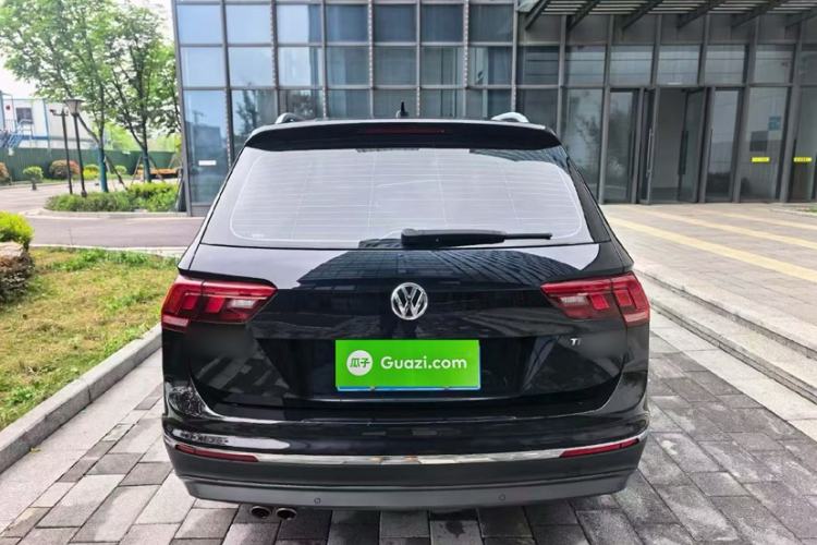 Used Volkswagen Tiguan L 2018 330TSI Automatic Two-Wheel Drive Luxury Edition Exterior 4