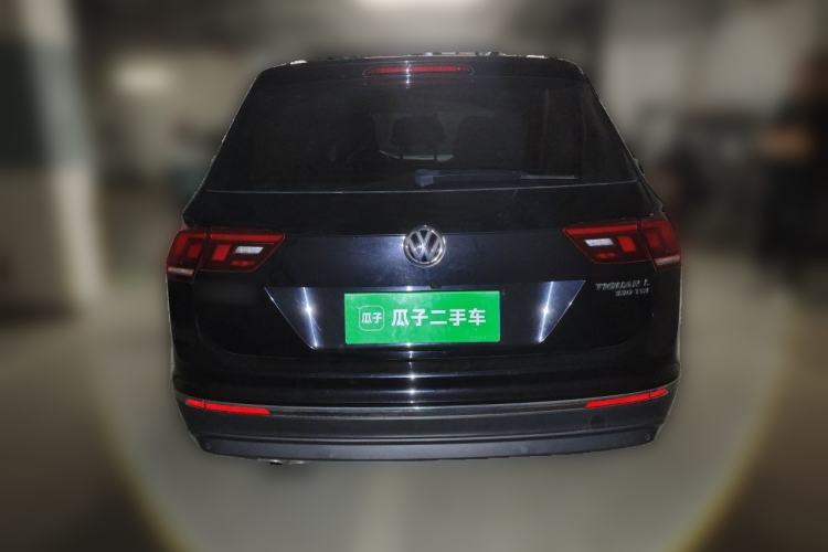 Used Volkswagen Tiguan L 2018 Facelift 330TSI Automatic Two-Wheel Drive Luxury Edition Exterior 4