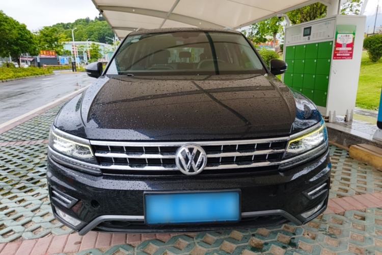 Used Volkswagen Tiguan L 2018 380TSI Automatic All-Wheel Drive Luxury Edition Front