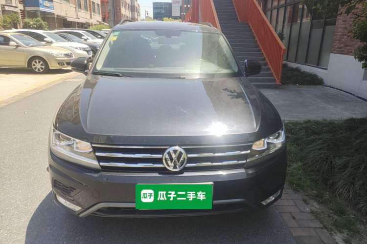 Used Volkswagen Tiguan L 2018 Revised Version 330TSI Automatic Two-Wheel Drive Trendy Edition Front